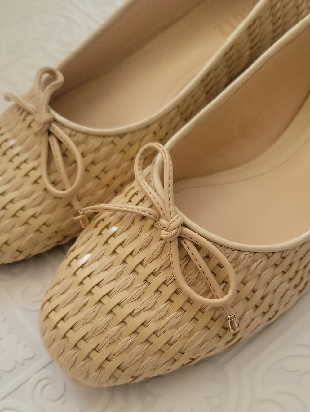 NEW Schutz Arissa Woven Straw Flats Bow Toe Natural Nude Cream Tuckernuck 6.5